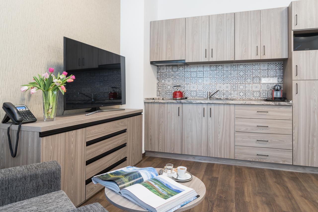 Barok Hotel And Apartments Bratislava Exterior foto